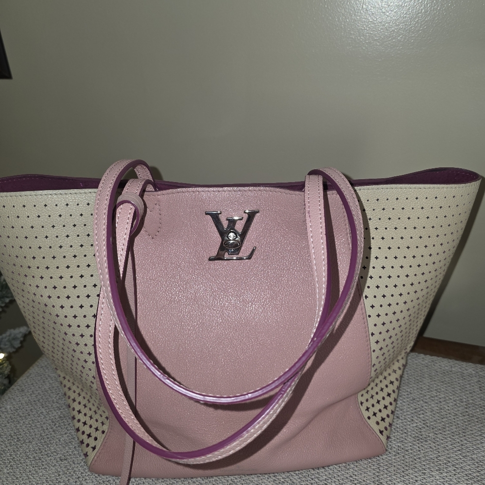 Pre-owned Louis Vuitton Lockme Leather Cabas Tote